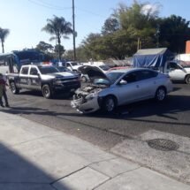 DESPUÉS DE CHOCAR EMPEZÓ A INCENDIARSE EN EL MOTOR