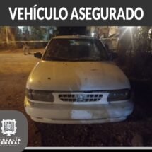 SE ASEGURA VEHÍCULO EN BAHÍA DE BANDERAS