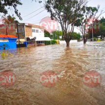 SE DESBORDÓ EL ARROYO