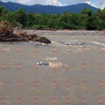 CRUZABAN EL RÍO AMECA DE LA ORILLA DE NAYARIT A JALISCO