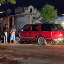 LO ENCONTRÓ EN UNA CAMIONETA CON LOS OJOS ABIERTO Y MUERTO