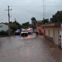 BOMBEROS EN COORDINACIÓN CON AUTORIDADES MUNICIPALES DE ACAPONETA