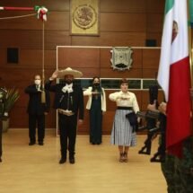 TOÑO ECHEVARRÍA CON SU CUARTO GRITO DE INDEPENDENCIA