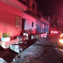 ¿QUÉ ESTÁ PASANDO? INCENDIÓ SU VIVIENDA Y SE APUÑALÓ