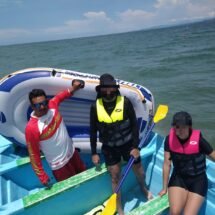 CERCA DE LA ISLA DE LOS CANGREJOS LOS JALÓ EL MAR ADENTRO