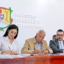 GERALDINE FIRMA CONVENIO PARA ACABAR CON LA DEUDA