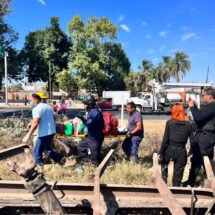 SOBREVIVE AL CHOCAR CONTRA MURO DE CONTENCIÓN