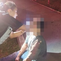 Brinda SSPC atención a masculino lesionado por caída en el parque lineal de Tepic